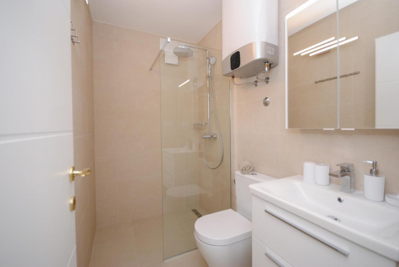 Rooms Dilk Vis Exterior photo