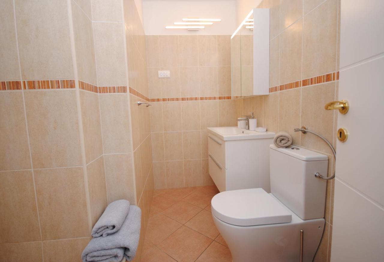 Rooms Dilk Vis Exterior photo